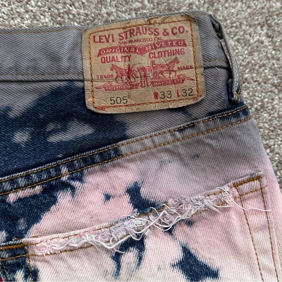 Levi’s 505 Denim Cutoffs Bleach Dye Purple Blue Shorts Size 32 Vintage Upcycled - Picture 9 of 14